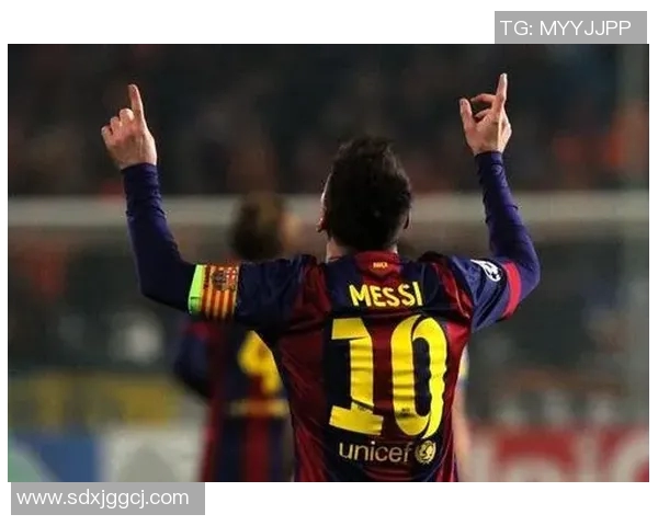 穿上十号球衣的传奇人物:足坛巨星与经典时刻回顾 穿上十号球衣的传奇人物:足坛巨星与经典时刻回顾